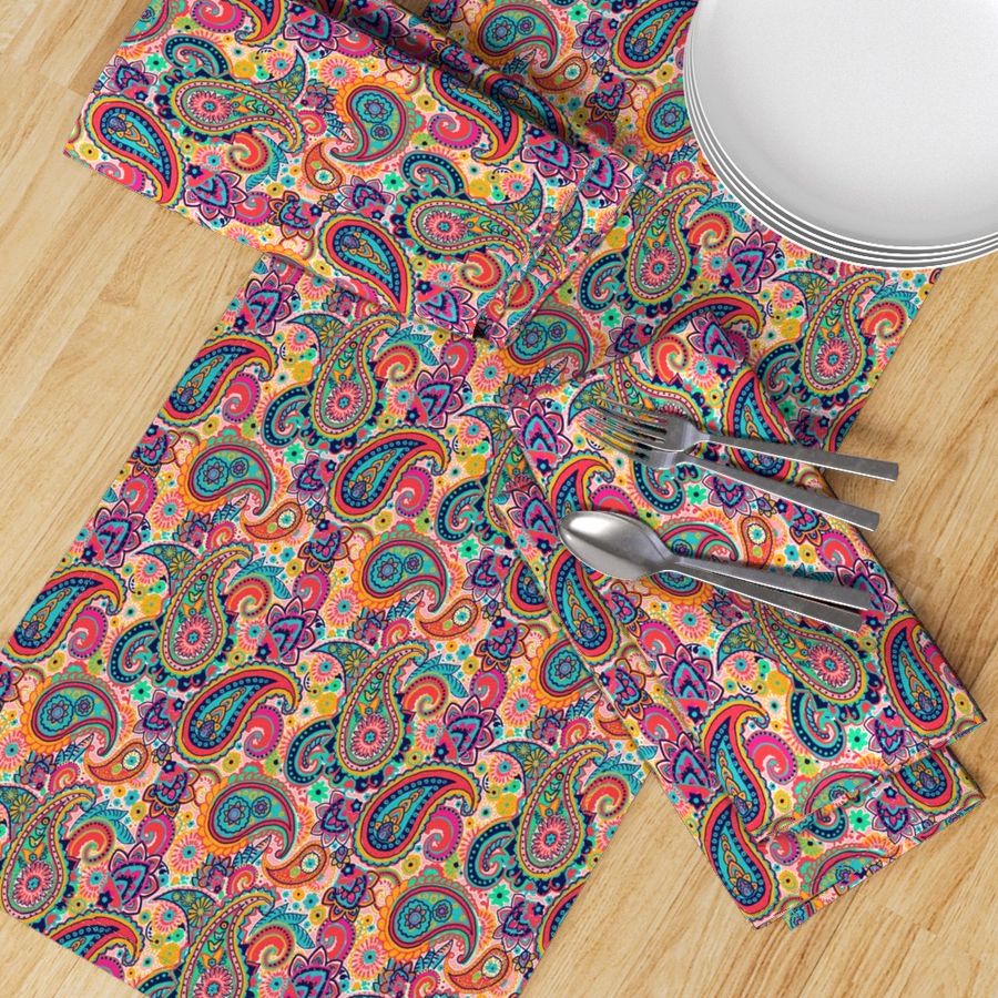 HOME_GOOD_TABLE_RUNNER