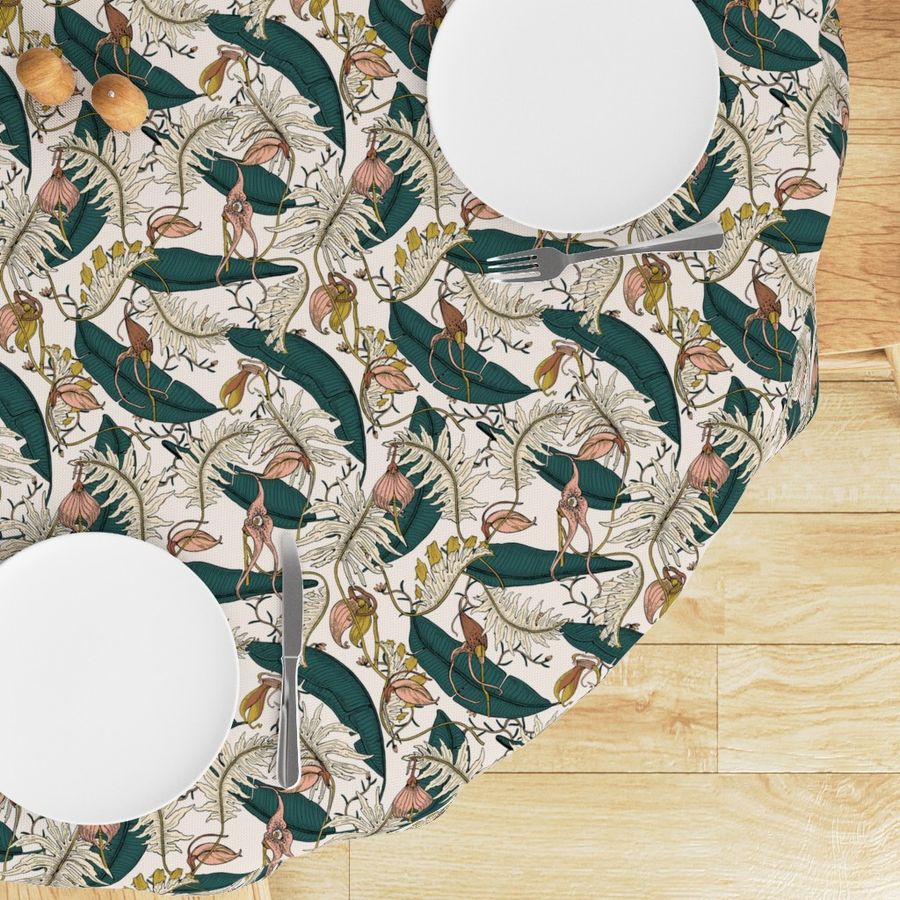 HOME_GOOD_ROUND_TABLE_CLOTH