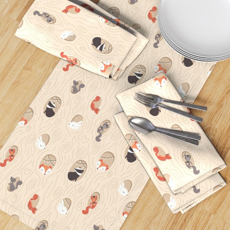 HOME_GOOD_TABLE_RUNNER