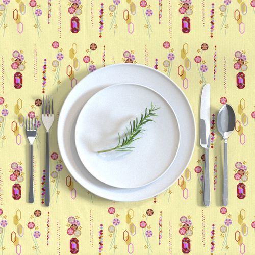 HOME_GOOD_RECTANGULAR_TABLE_CLOTH