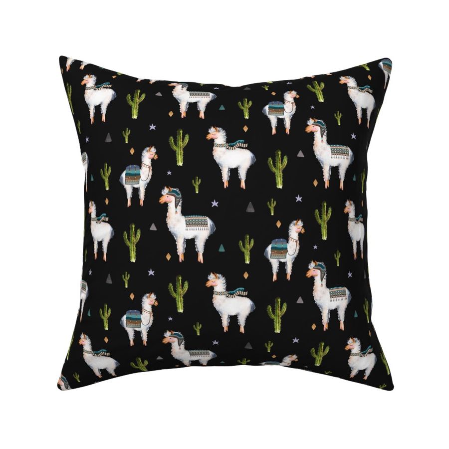 HOME_GOOD_SQUARE_THROW_PILLOW