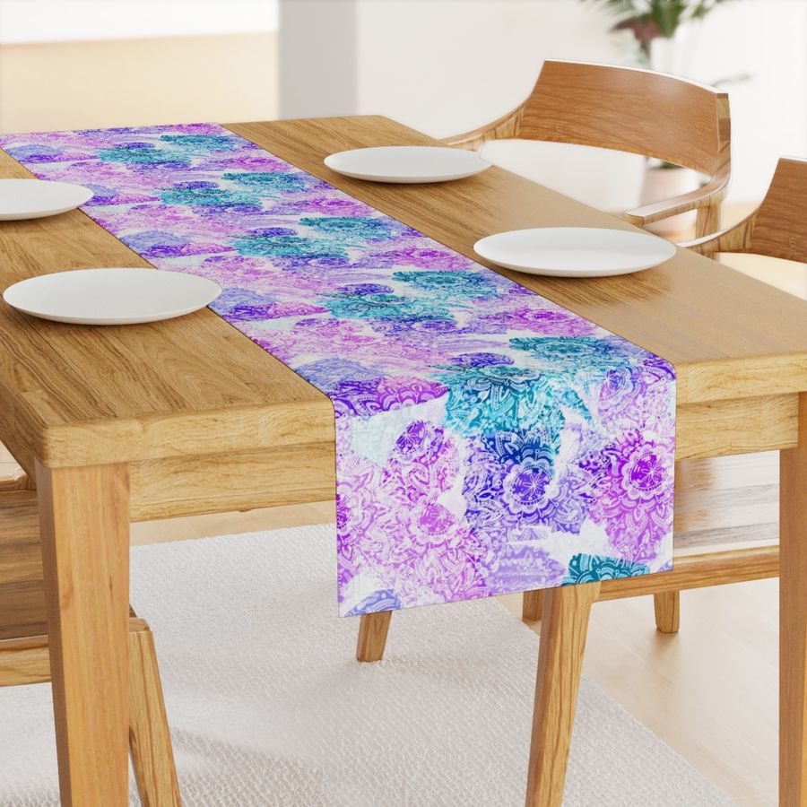 HOME_GOOD_TABLE_RUNNER