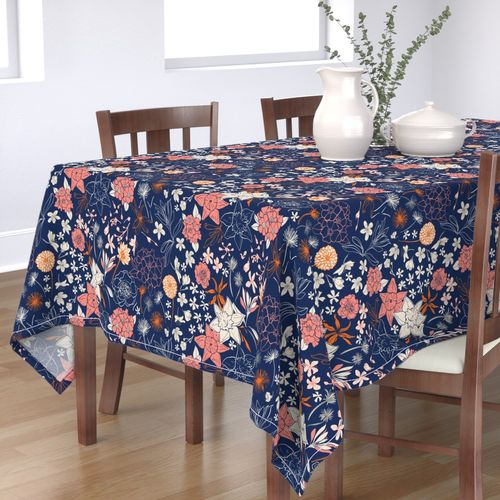 HOME_GOOD_RECTANGULAR_TABLE_CLOTH