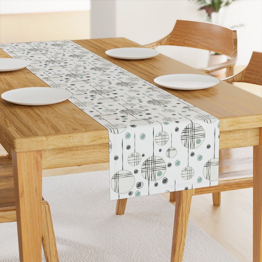 HOME_GOOD_TABLE_RUNNER