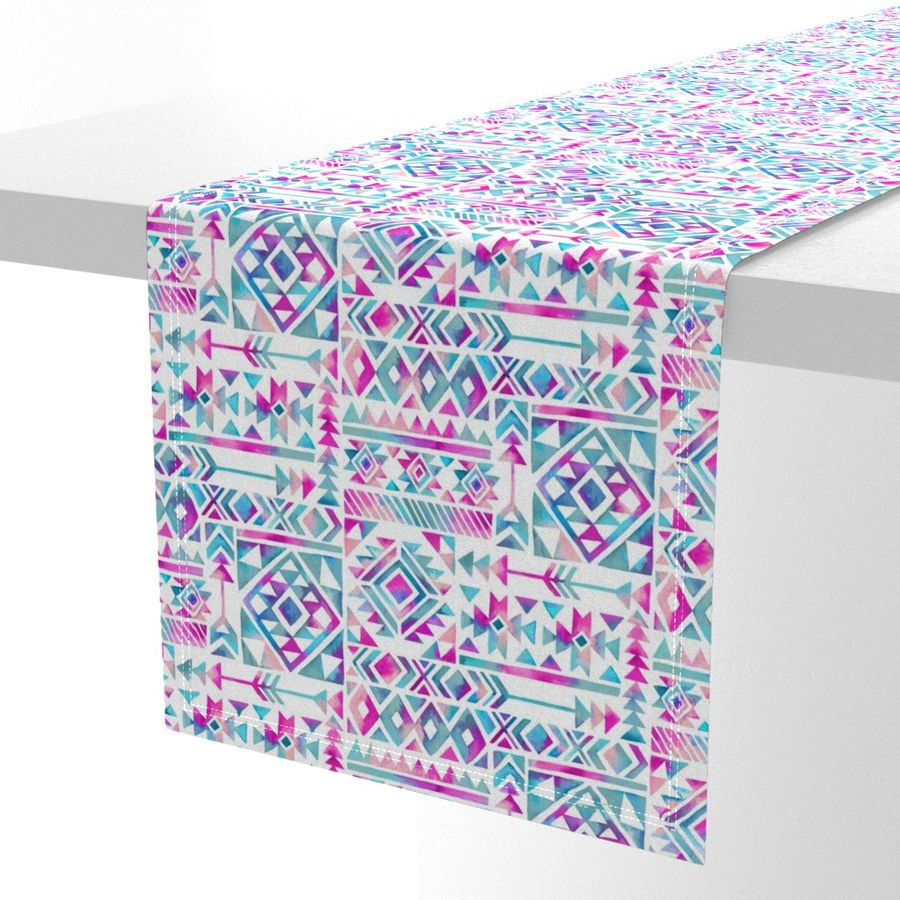 HOME_GOOD_TABLE_RUNNER