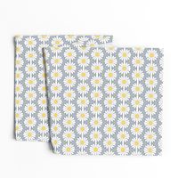 Summer Daisy Chain Yellow,gray,white