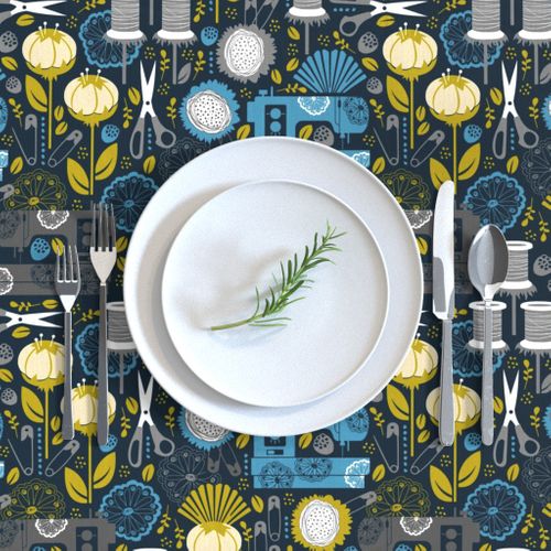 HOME_GOOD_RECTANGULAR_TABLE_CLOTH