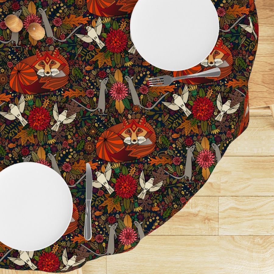 HOME_GOOD_ROUND_TABLE_CLOTH