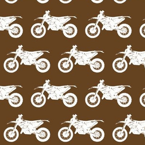 2.5" Dirt Bikes on Brown