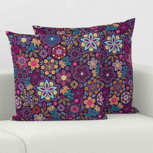 HOME_GOOD_SQUARE_THROW_PILLOW