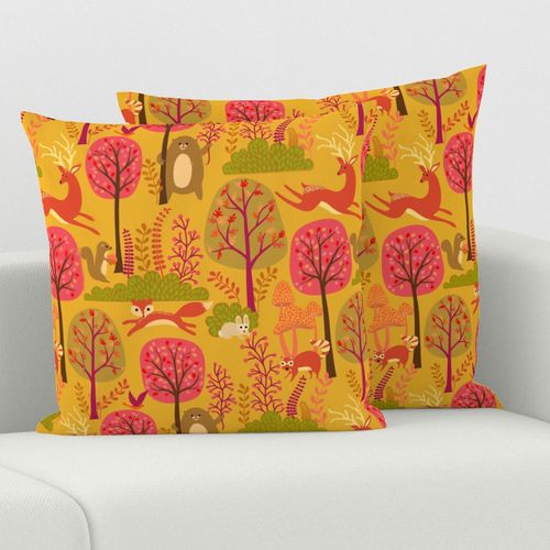 HOME_GOOD_SQUARE_THROW_PILLOW