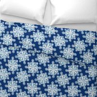 Rustic_winter_Doily_white_navy