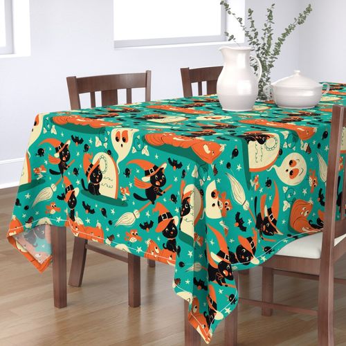 HOME_GOOD_RECTANGULAR_TABLE_CLOTH