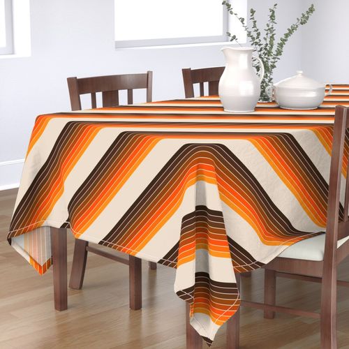 HOME_GOOD_RECTANGULAR_TABLE_CLOTH