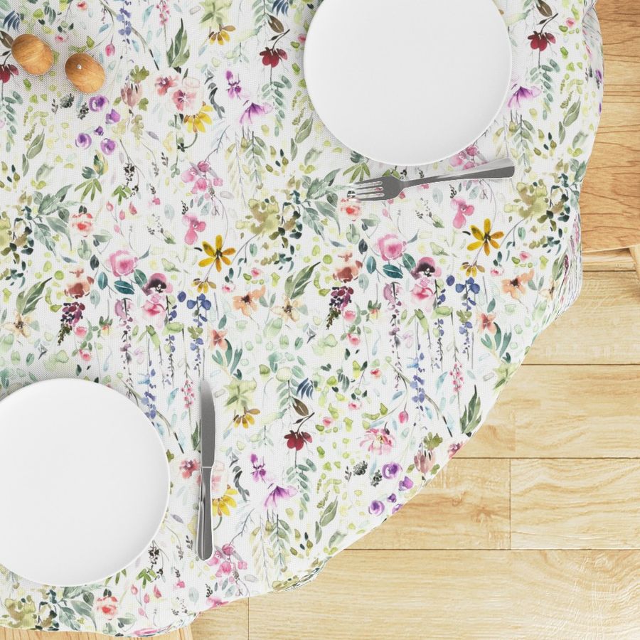 HOME_GOOD_ROUND_TABLE_CLOTH