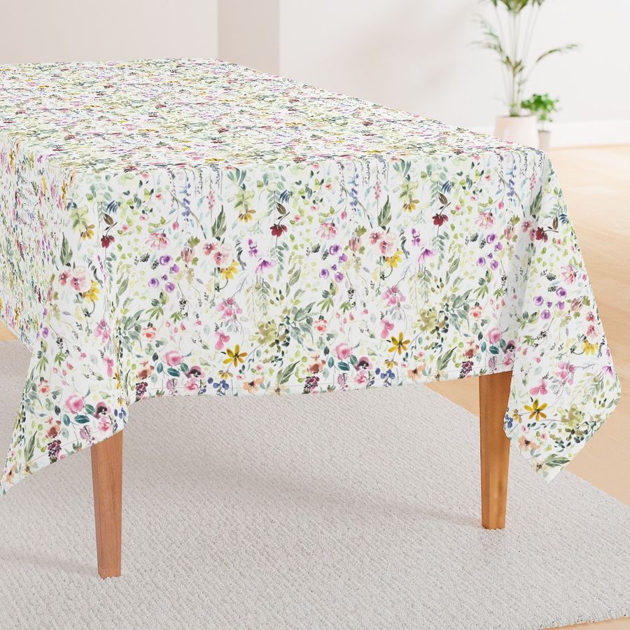 HOME_GOOD_RECTANGULAR_TABLE_CLOTH