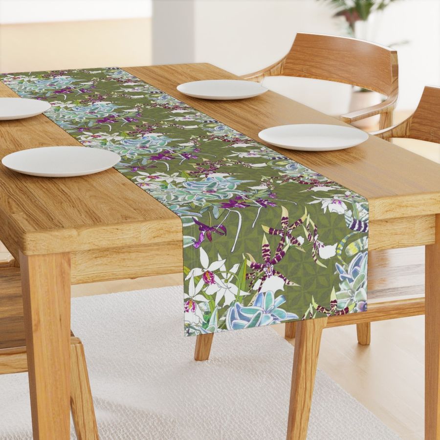 HOME_GOOD_TABLE_RUNNER