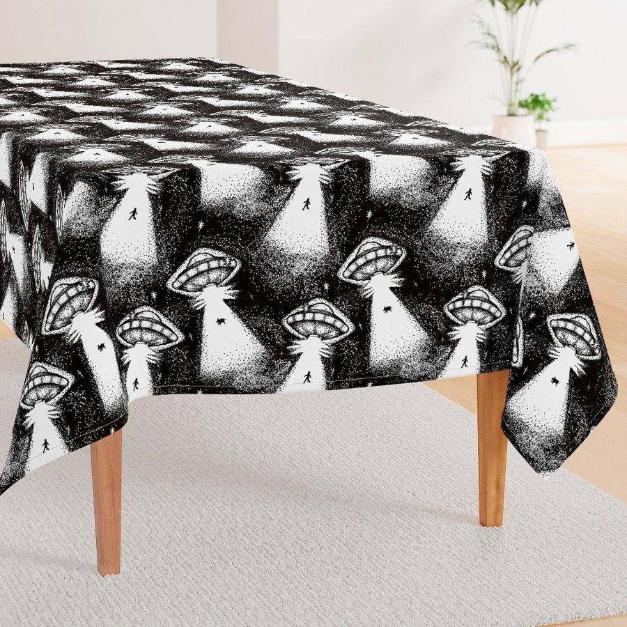 HOME_GOOD_RECTANGULAR_TABLE_CLOTH