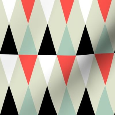 Geometric Pattern: Harlequin: Red/Green