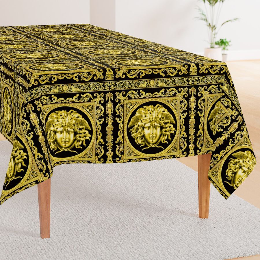 HOME_GOOD_RECTANGULAR_TABLE_CLOTH