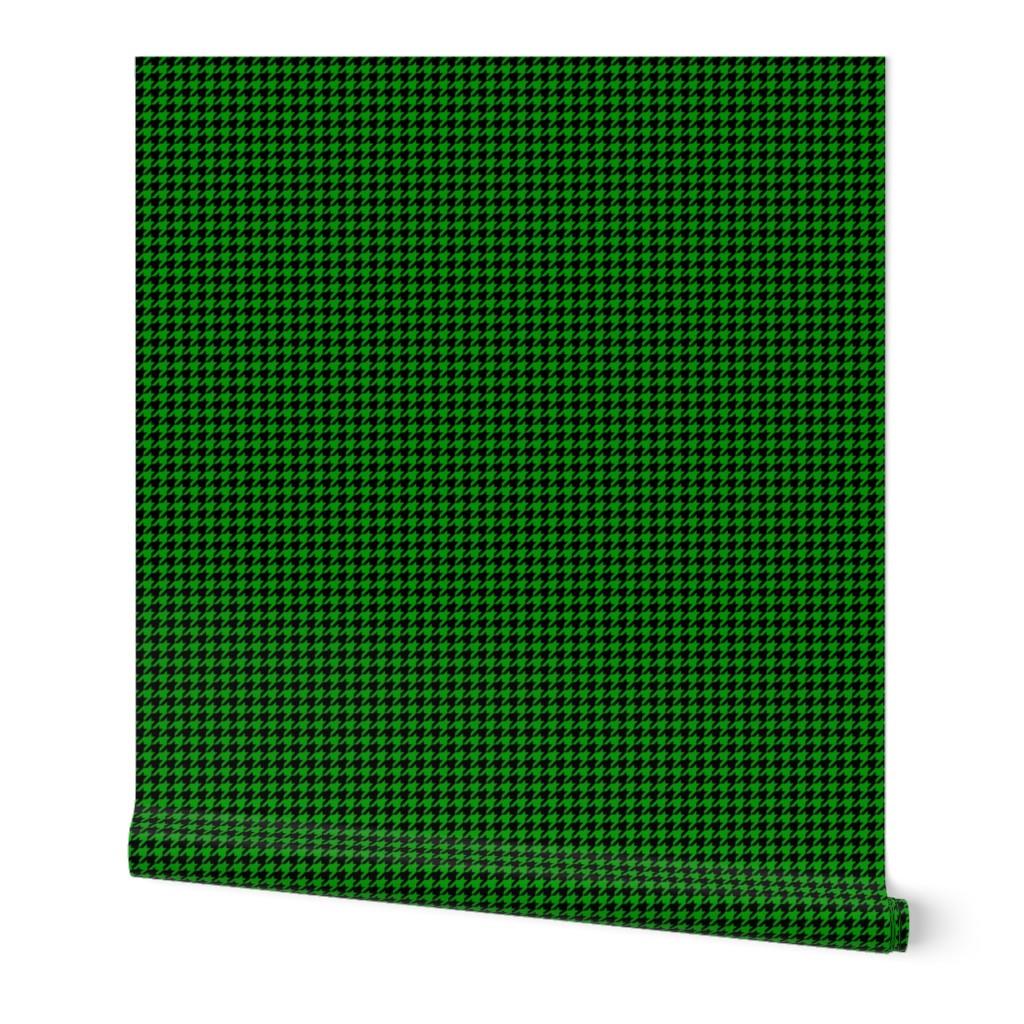Half Inch Christmas Green and Black Houndstooth Check