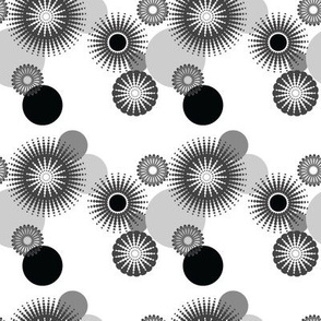 Sparkling Circles - 4in (black)