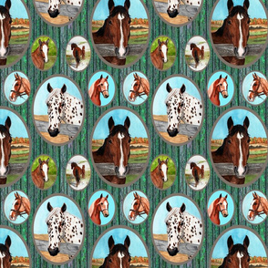 horse_portraits_barn_boards_green_8x8