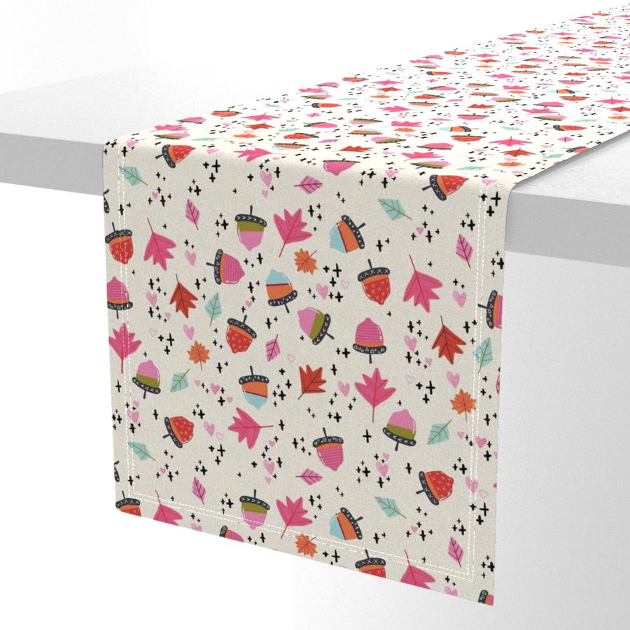 HOME_GOOD_TABLE_RUNNER