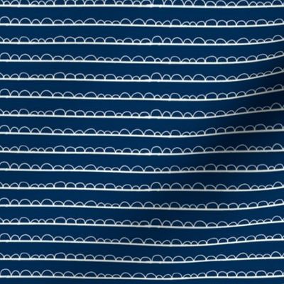 frilly stripe white/navy blue