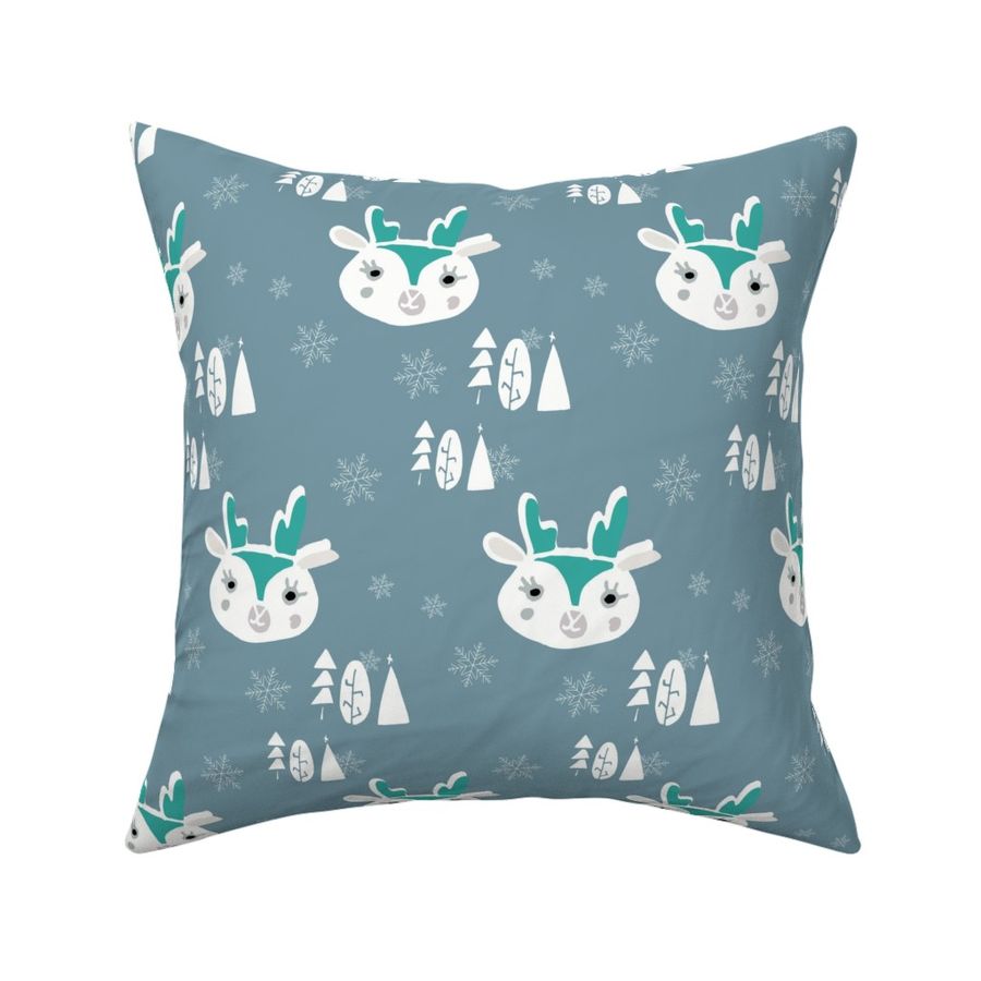 HOME_GOOD_SQUARE_THROW_PILLOW