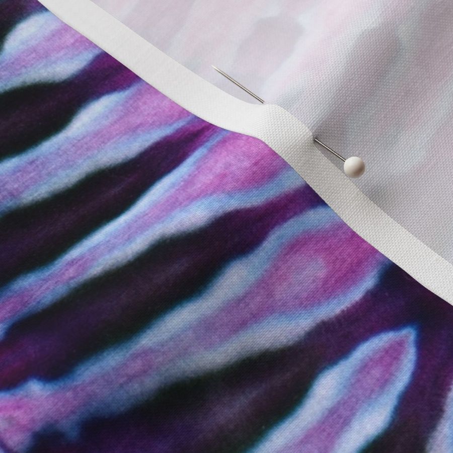 Tie Dye Stripes Pattern Purple Black