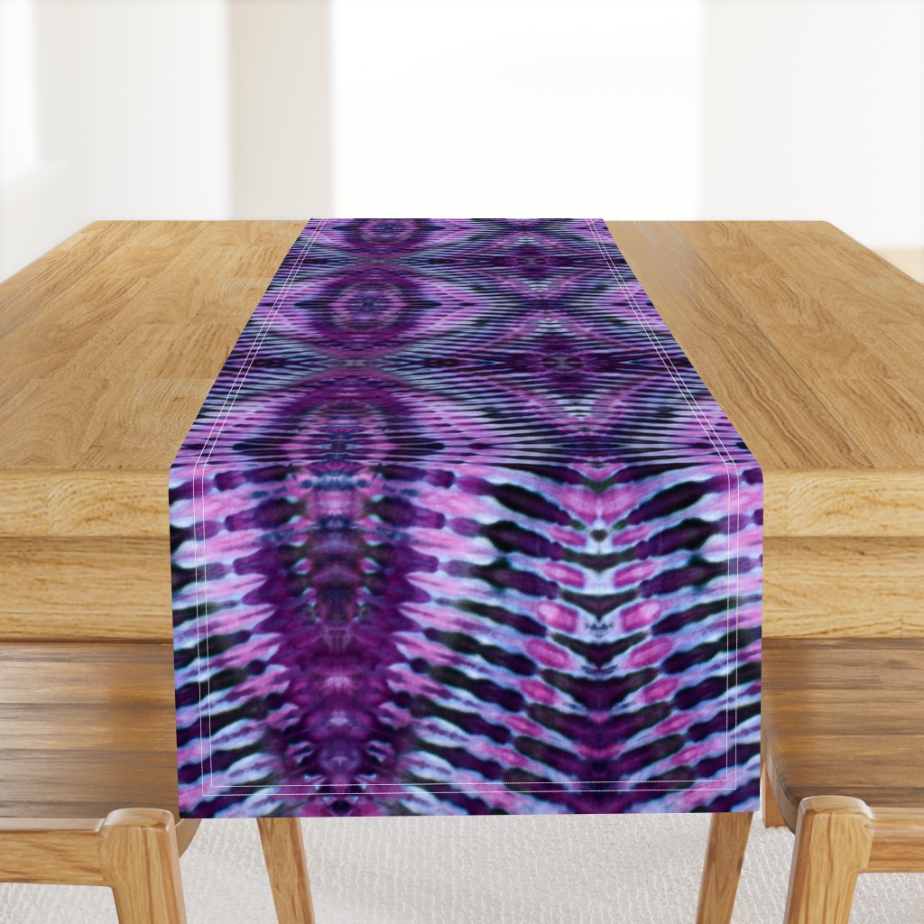 Tie Dye Pattern Purple Black