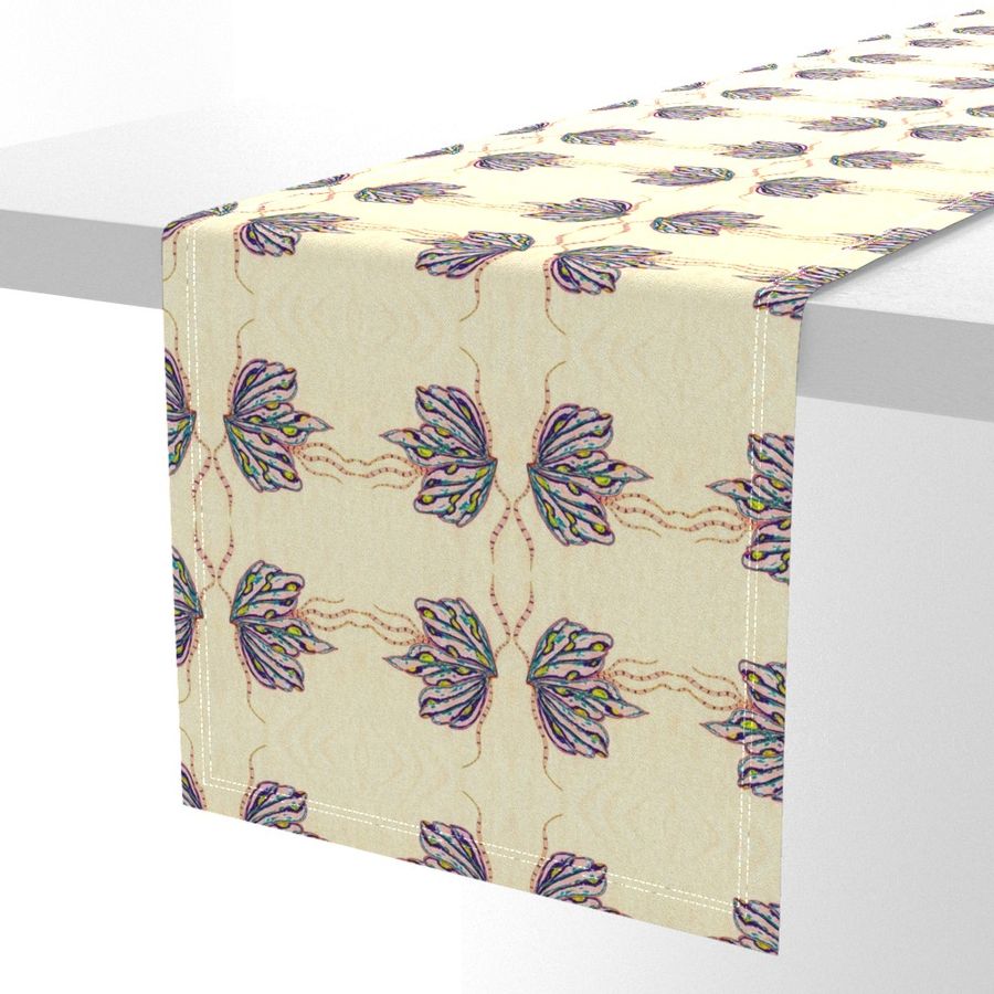 HOME_GOOD_TABLE_RUNNER