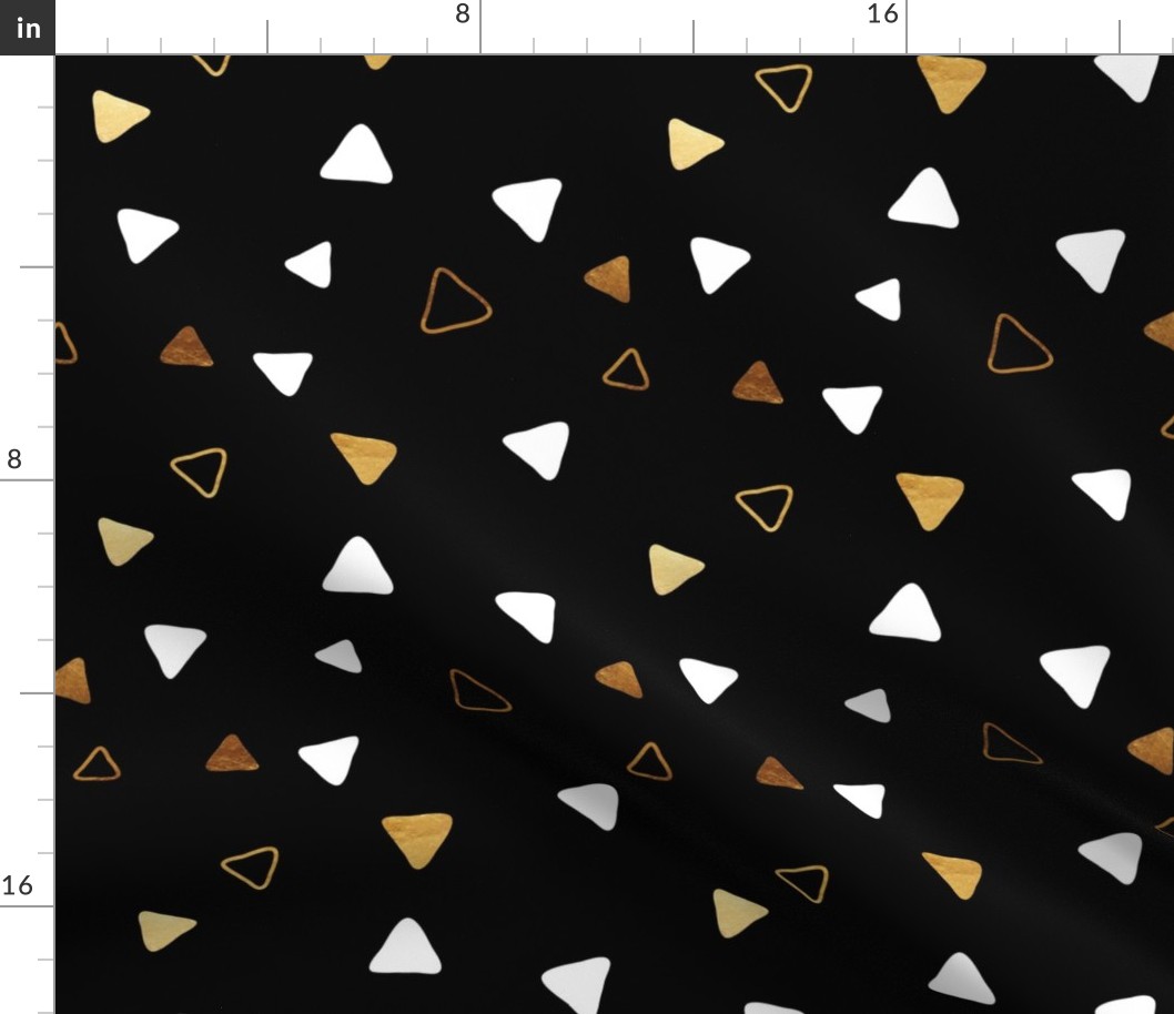 Multi Triangles - Black