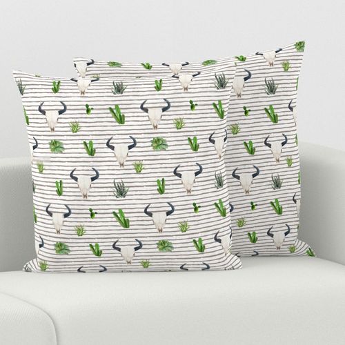 HOME_GOOD_SQUARE_THROW_PILLOW