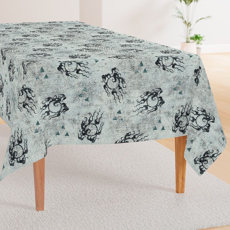 HOME_GOOD_RECTANGULAR_TABLE_CLOTH