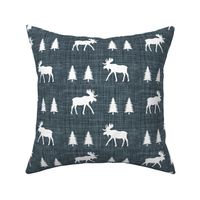 moose trot // 174-15 linen