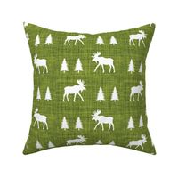 moose trot // 165-8 linen