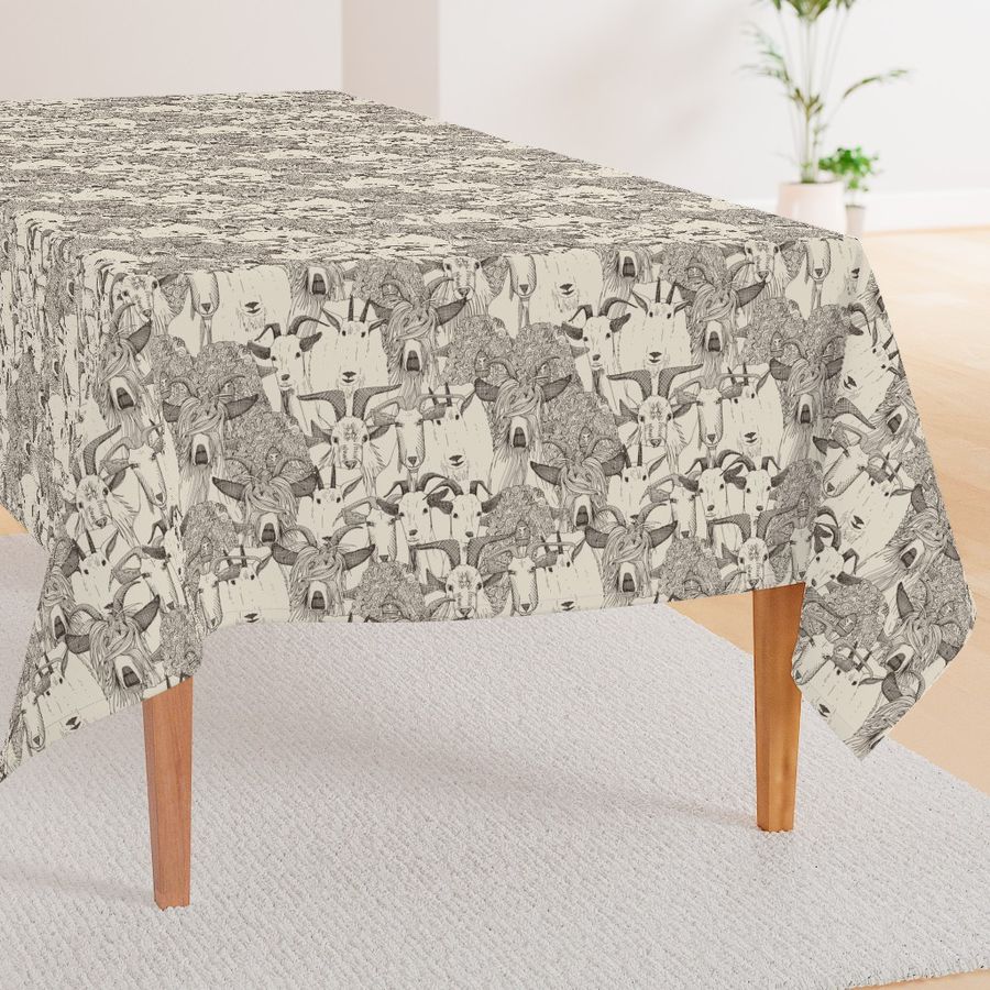 HOME_GOOD_RECTANGULAR_TABLE_CLOTH