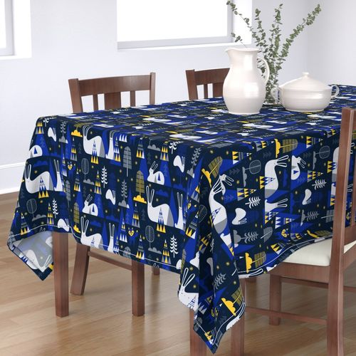 HOME_GOOD_RECTANGULAR_TABLE_CLOTH