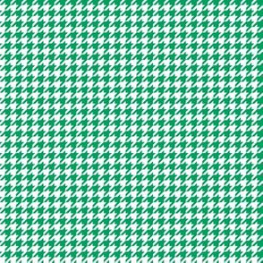 Quarter Inch Shamrock Green and White Houndstooth Check