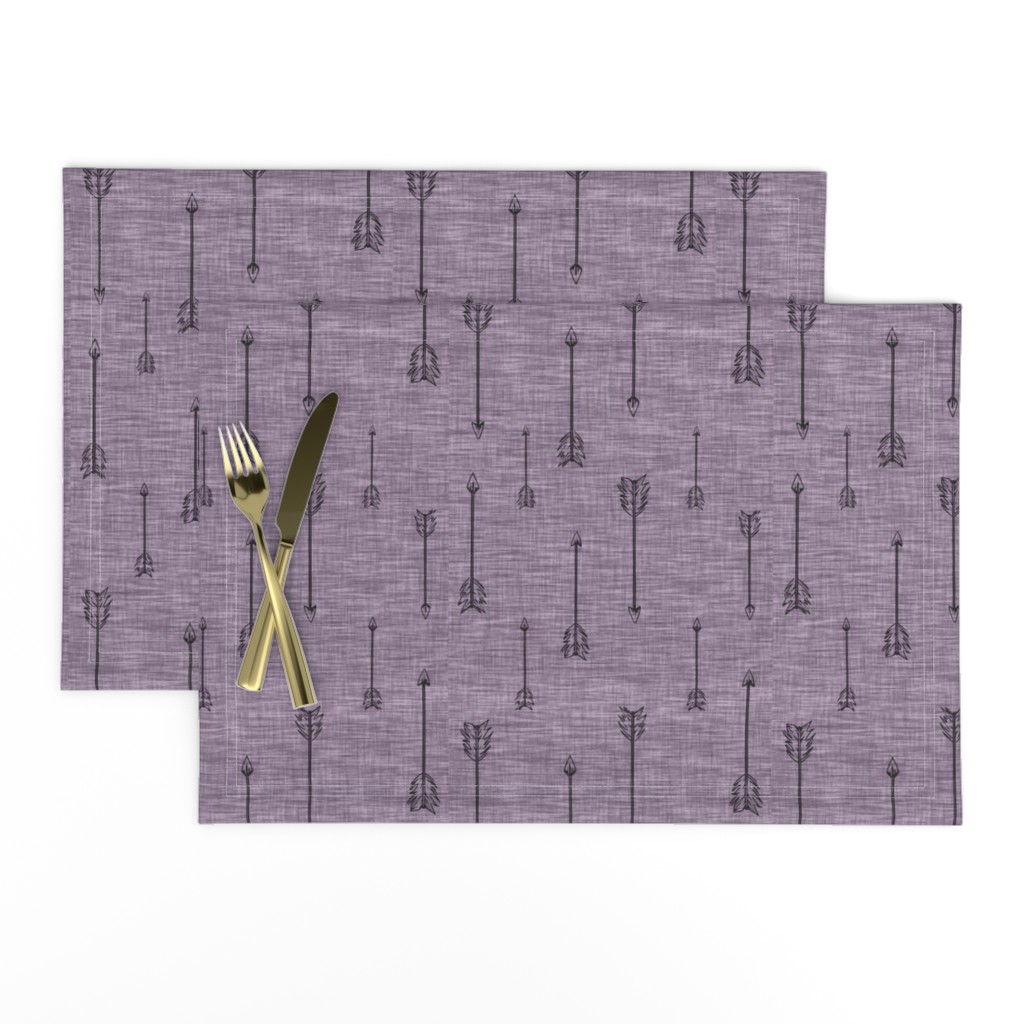 Arrows on linen . Plum