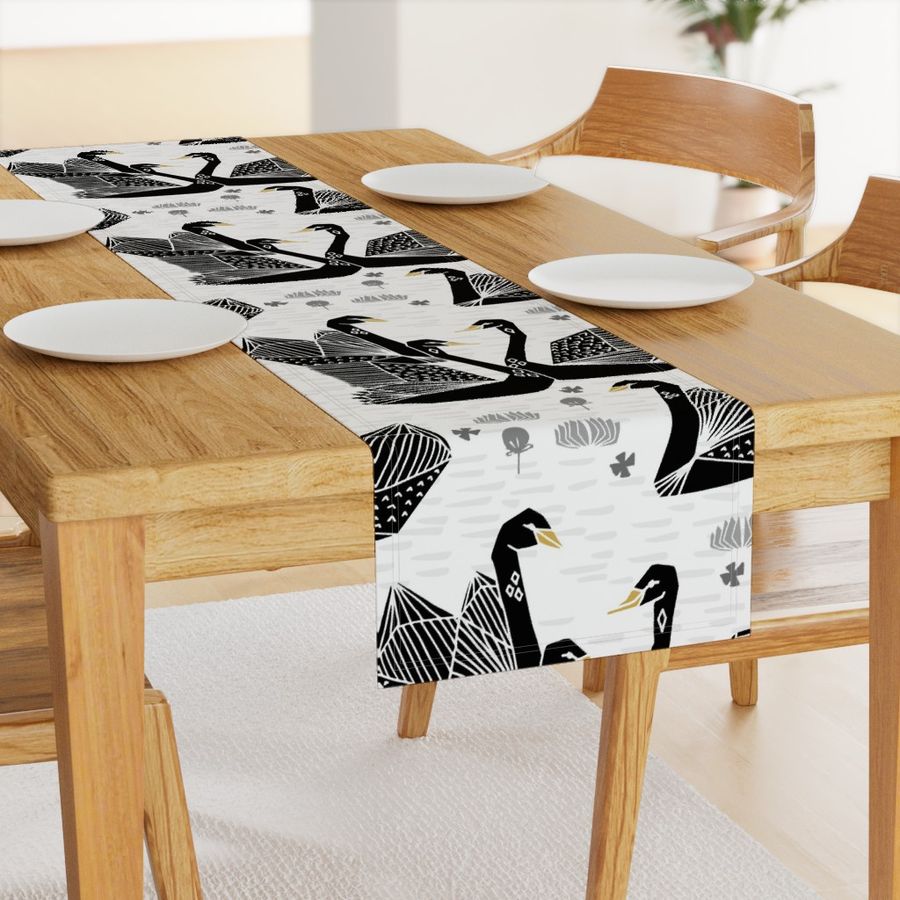 HOME_GOOD_TABLE_RUNNER