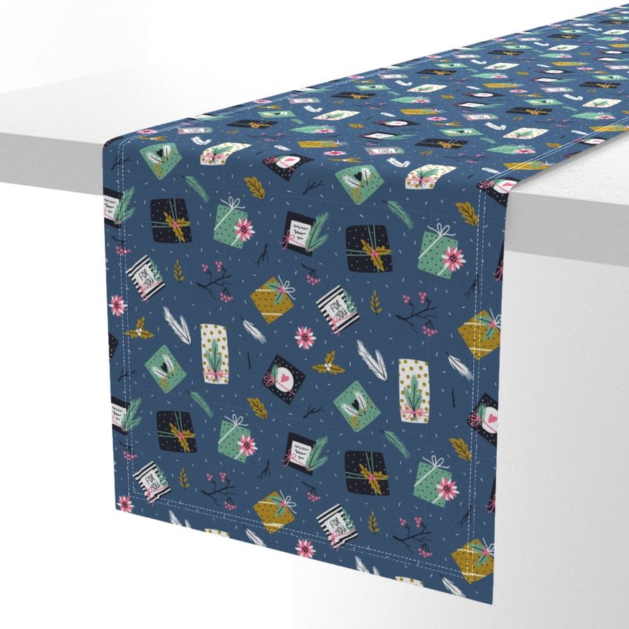 HOME_GOOD_TABLE_RUNNER