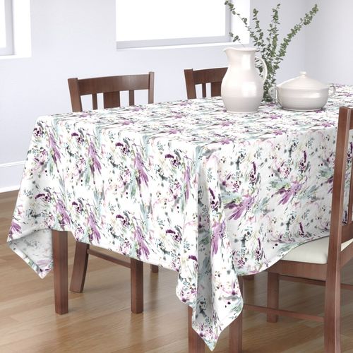 HOME_GOOD_RECTANGULAR_TABLE_CLOTH