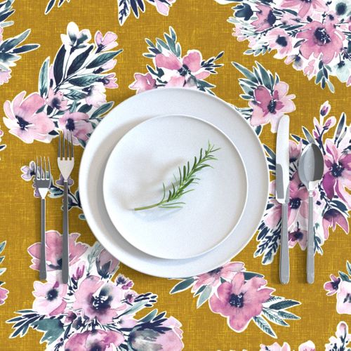 HOME_GOOD_RECTANGULAR_TABLE_CLOTH