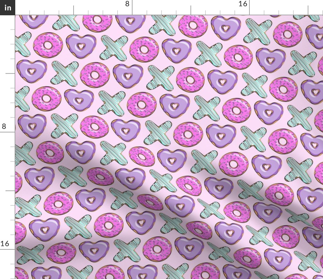 (small scale) xo shaped donuts - multi on light purple