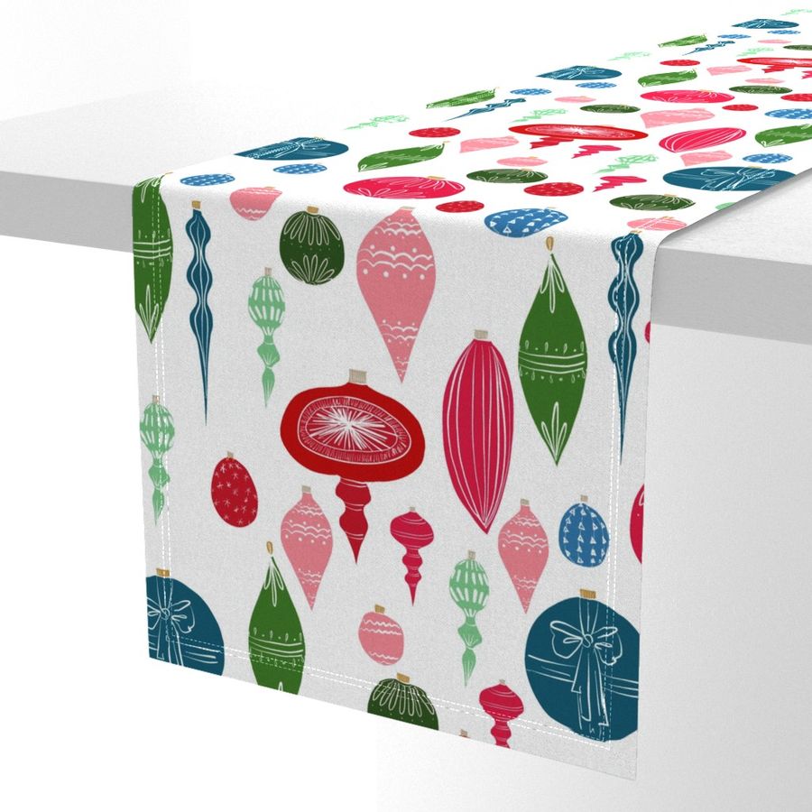 HOME_GOOD_TABLE_RUNNER