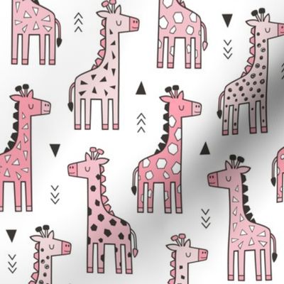 Giraffe Geometric and Triangles in Black&White Pink 