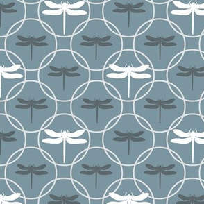 dragonflies_blue_gray